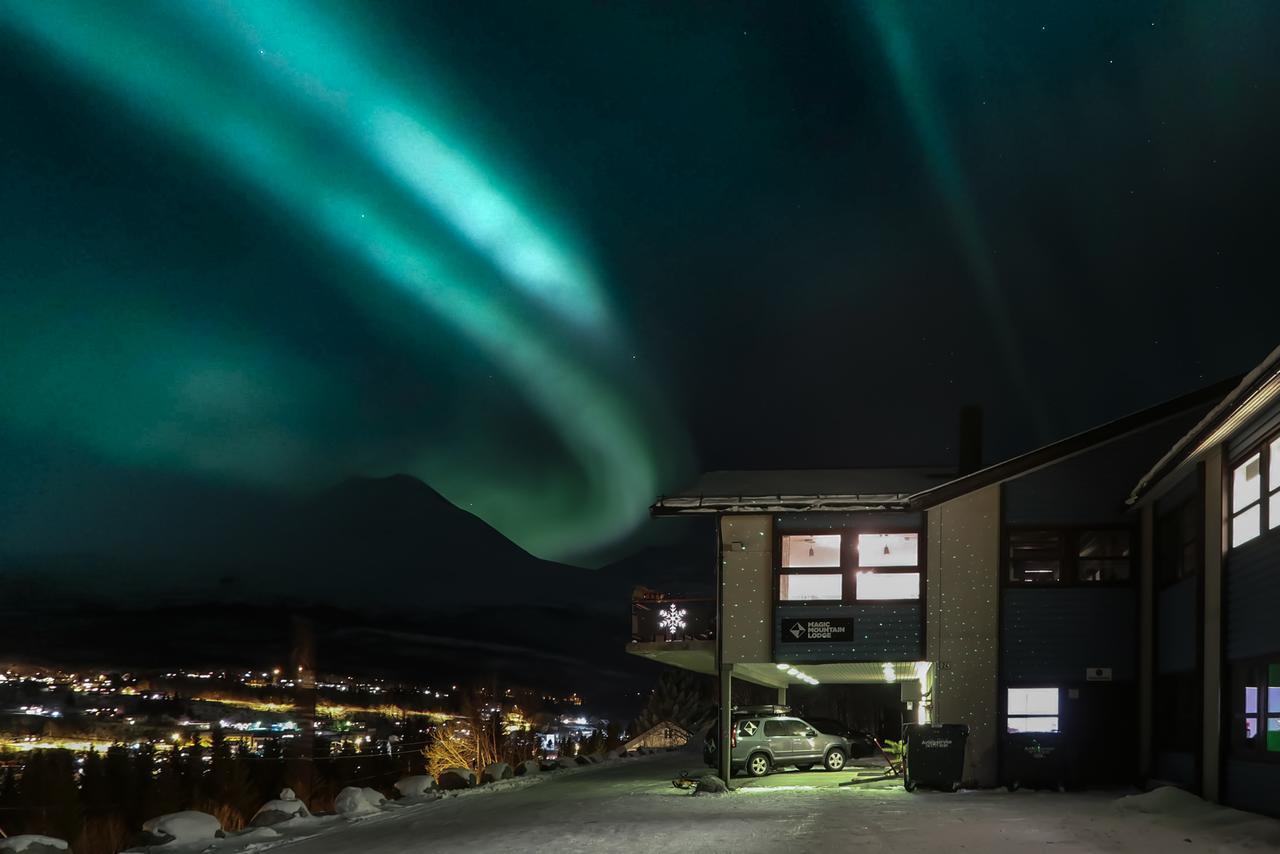 Magic Mountain Lodge - Lyngen Lyngseidet Dış mekan fotoğraf